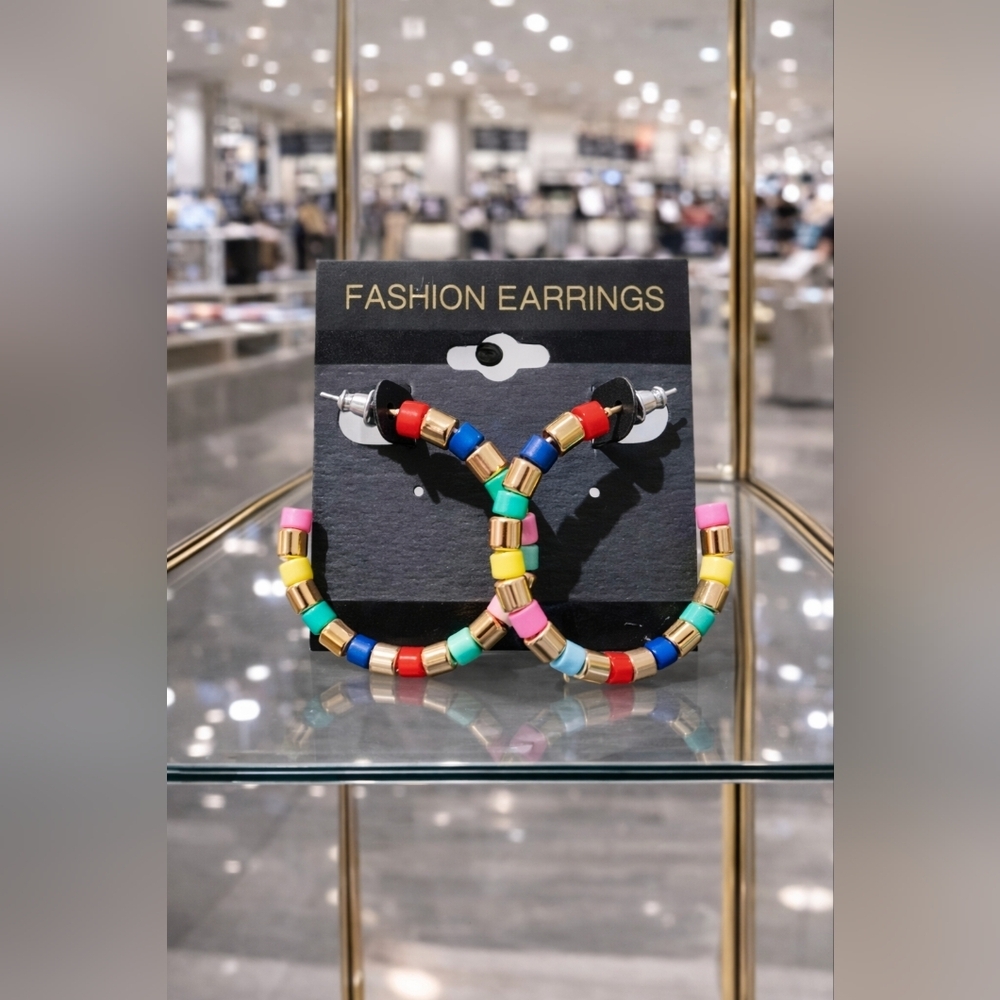 Multicolor hoop earrings